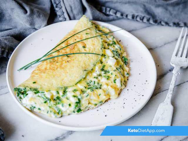Cheese & chives omelet
