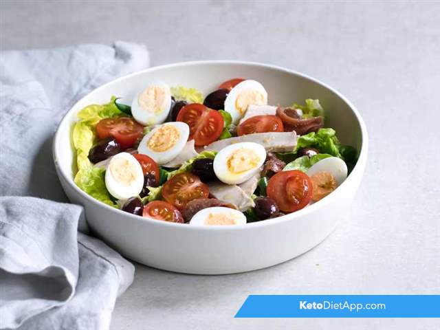 Nicoise salad with quail eggs