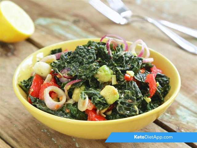 Avocado & kale salad