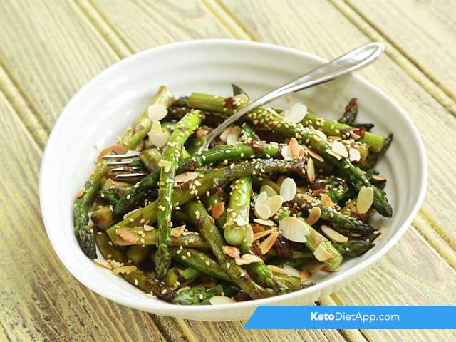 Asian asparagus salad