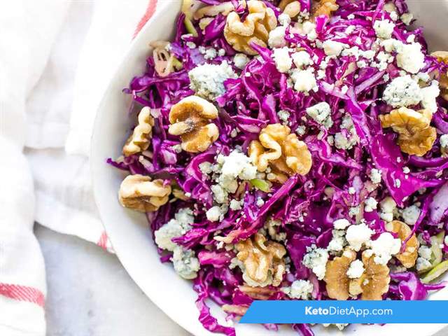 Red cabbage & blue cheese salad
