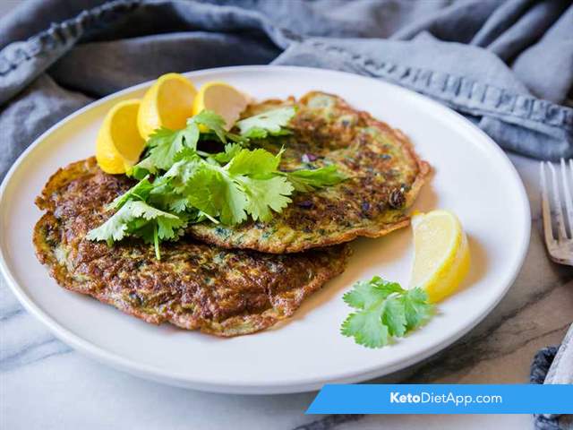 Red cabbage & zucchini pancakes