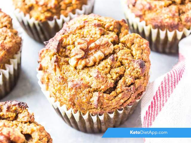 Pumpkin & walnut muffins