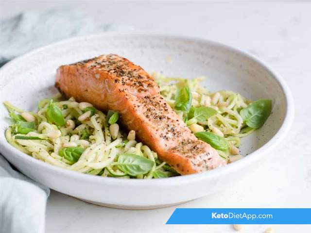 Salmon with pesto zoodles