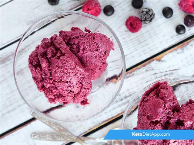 Fat-burning berry ice-cream