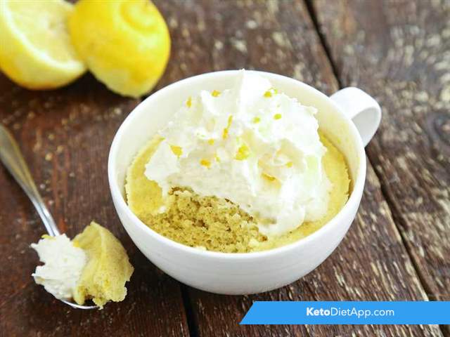 Lemon mug cake