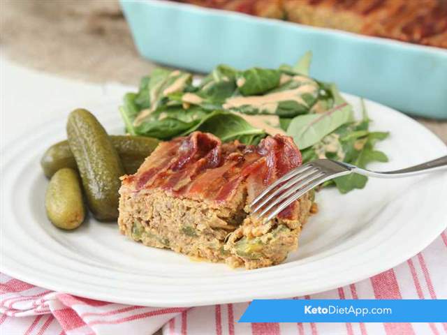 Bacon & cheeseburger casserole