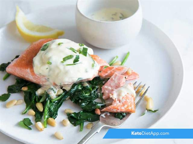 Salmon & spinach with lemon cream