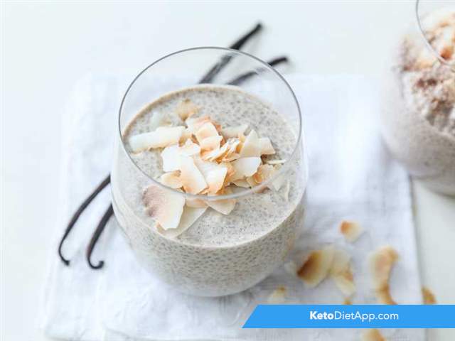 Vanilla custard chia pudding