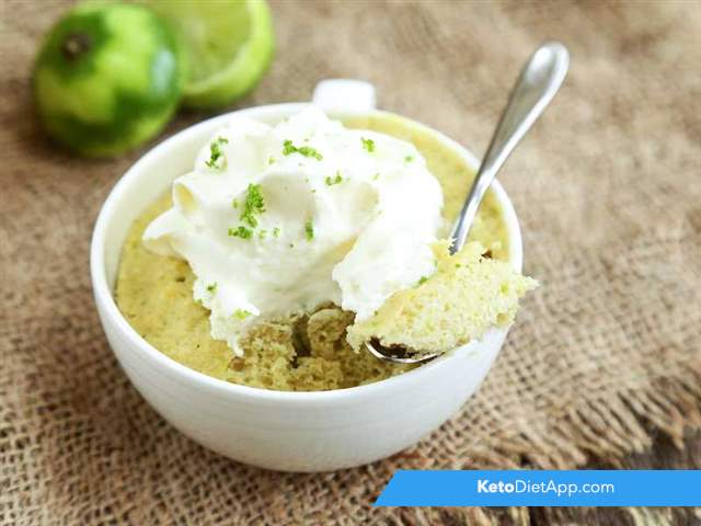 Coconut & lime mug cake